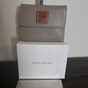 Dooney & Bourke Gray Leather Wallet